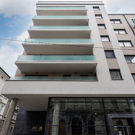 Blooming Budapest Apartment With Free Underground Parking Exterior photo